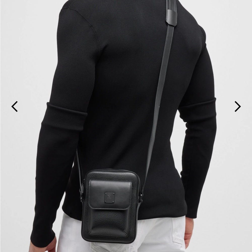 !!!NEW!!! MCM Men's Klassik Leather Mini Crossbody Bag - Picture 6 of 8